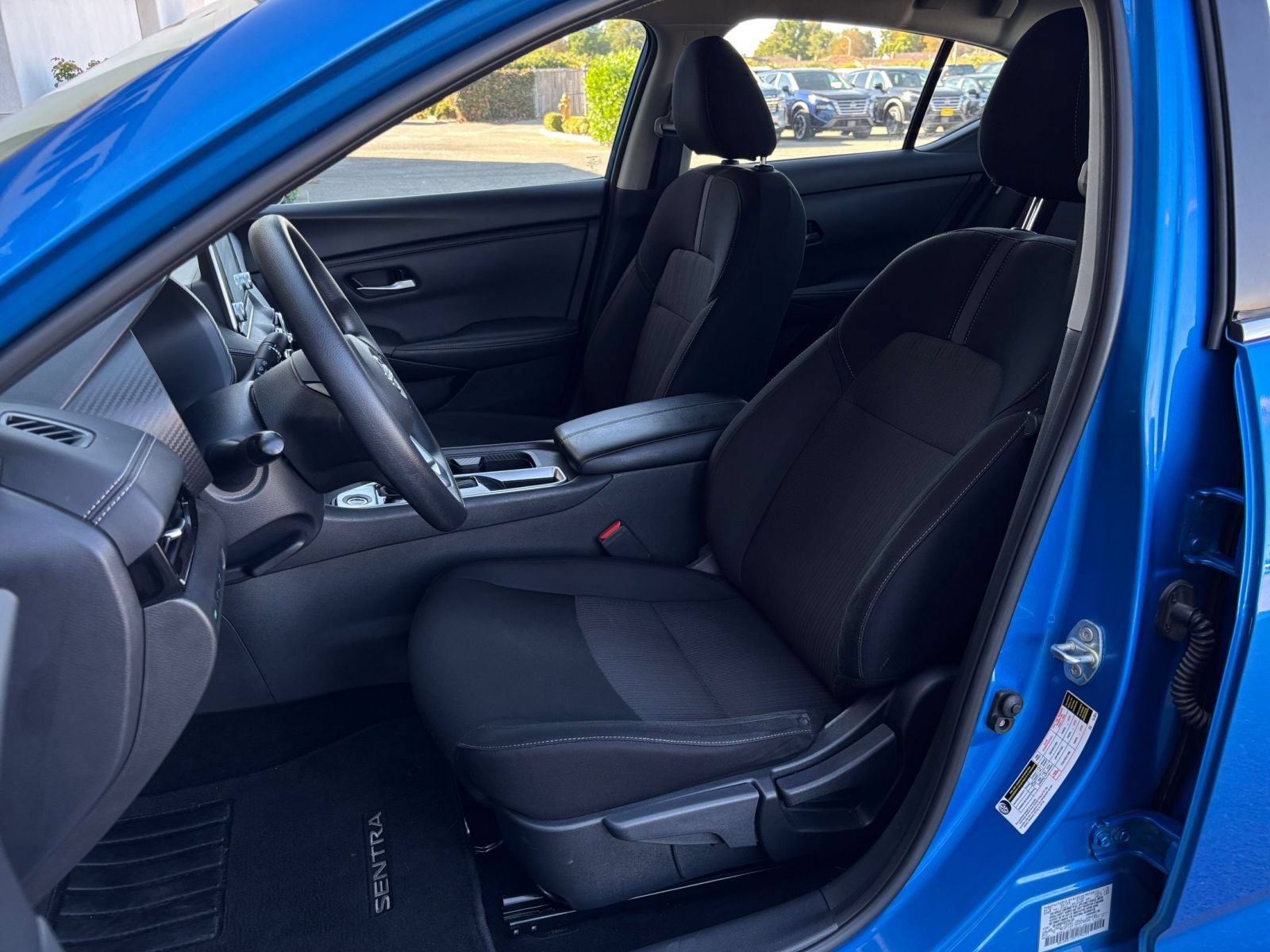 Used 2025 Nissan Sentra SV FWD image 34