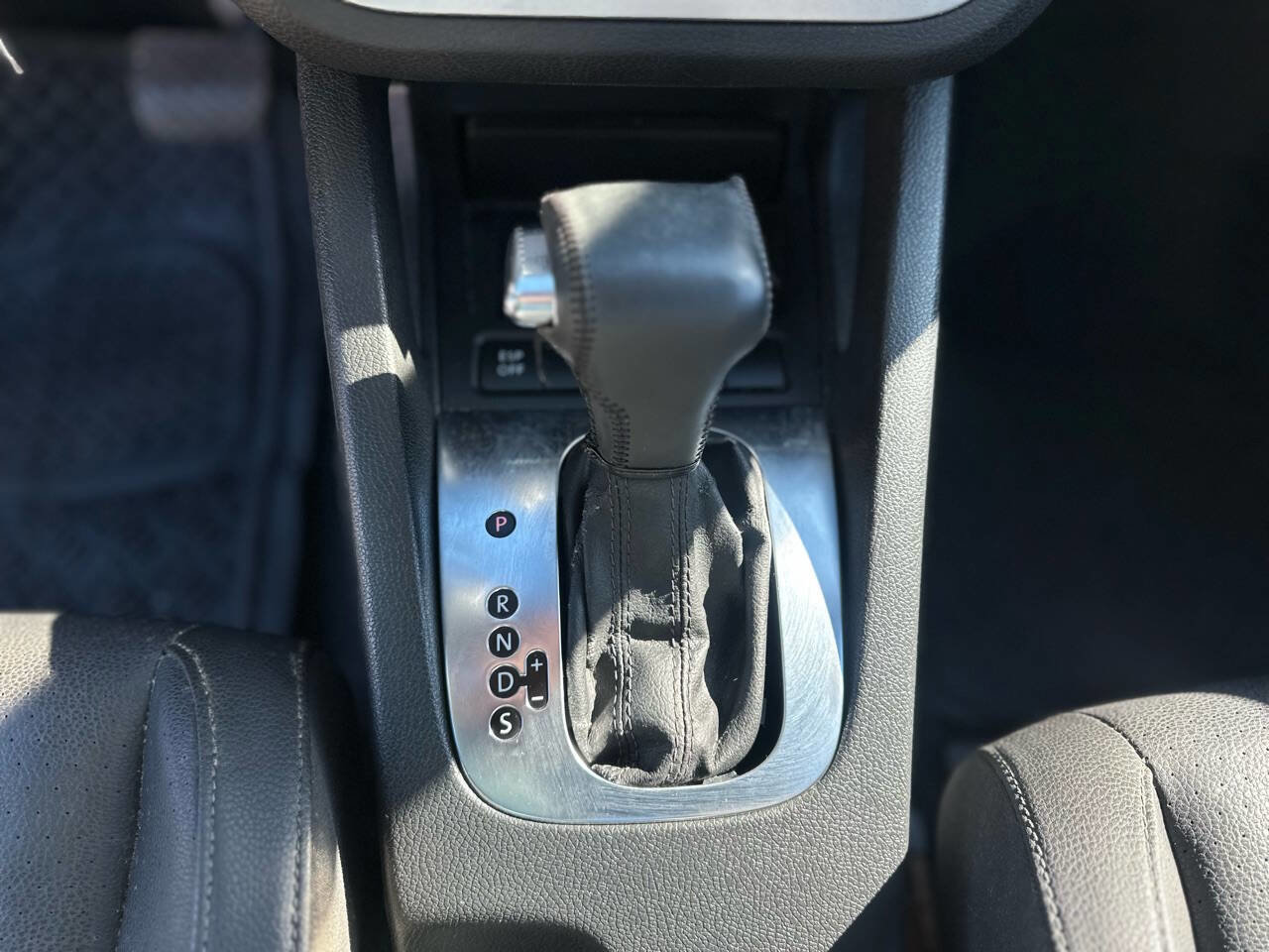 Used 2010 Volkswagen Eos Komfort image 18