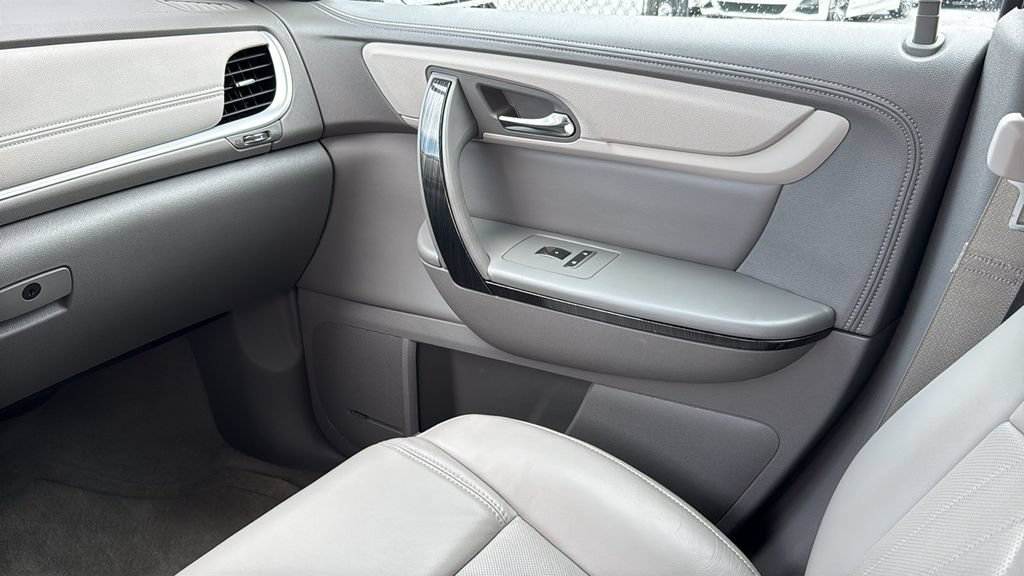 Used 2016 Chevrolet Traverse LTZ AWD/4WD image 31