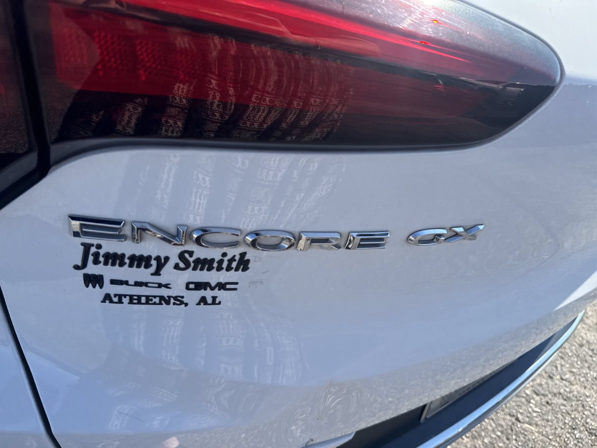 Certified 2021 Buick Encore GX Essence w/ Advanced Technology Package FWD image 39
