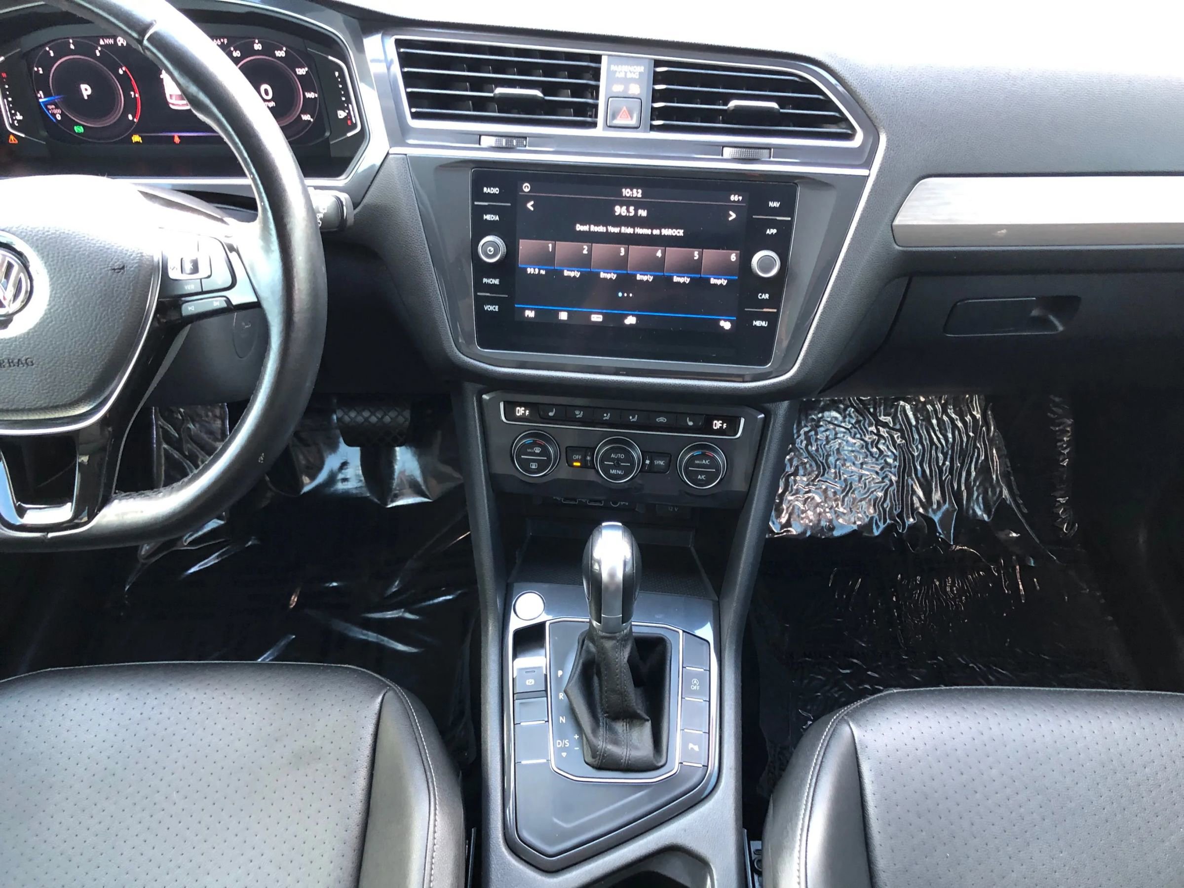 Used 2019 Volkswagen Tiguan SEL image 69