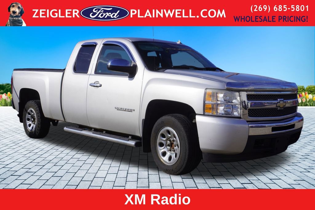 Used 2010 Chevrolet Silverado 1500 LS image 2