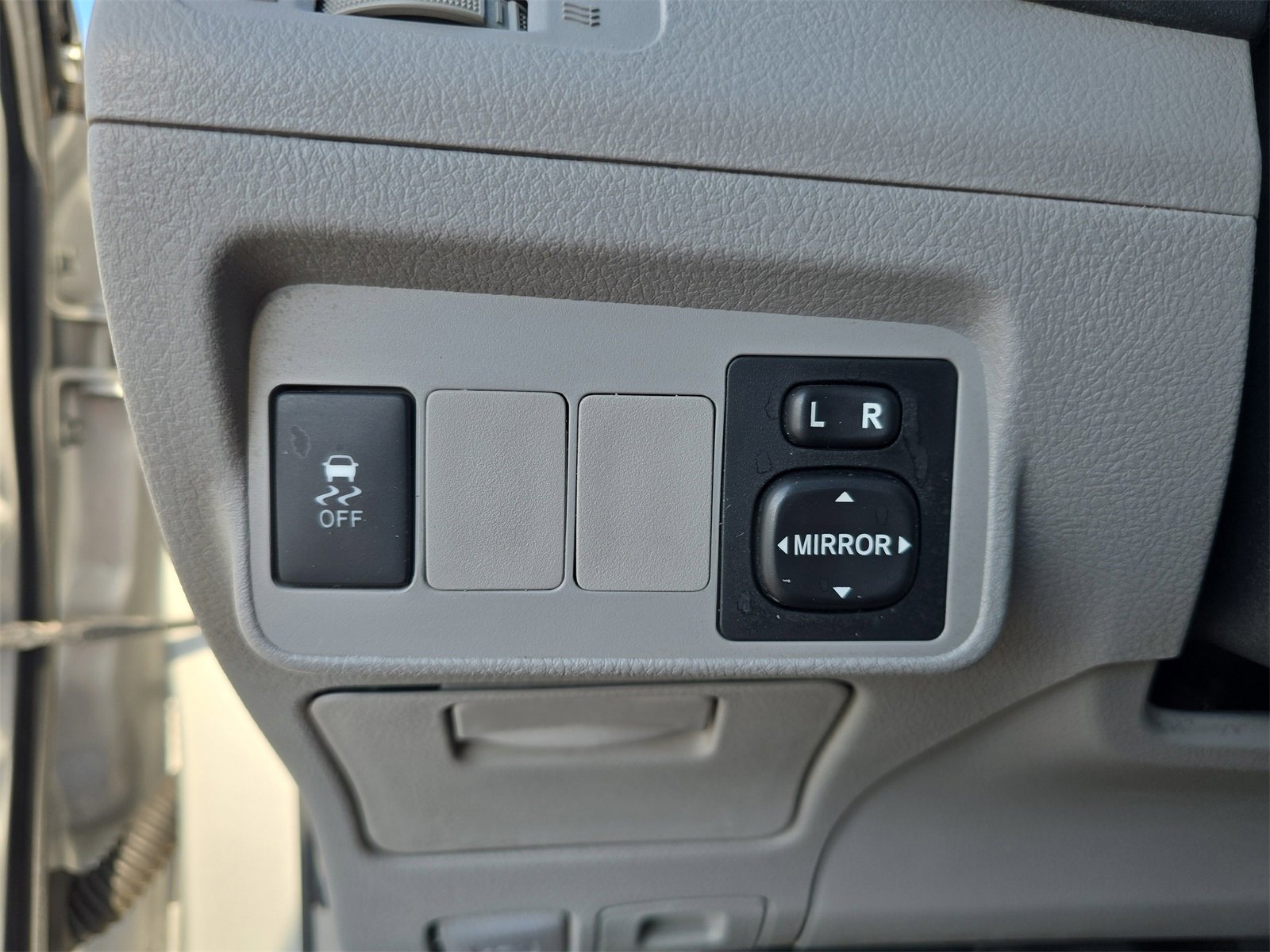 Used 2012 Toyota Corolla L image 19