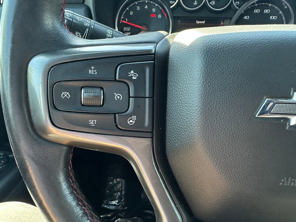 Used 2021 Chevrolet Suburban RST w/ Luxury Package image 27