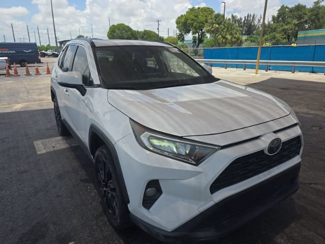 Used 2019 Toyota RAV4 XLE Premium FWD image 1