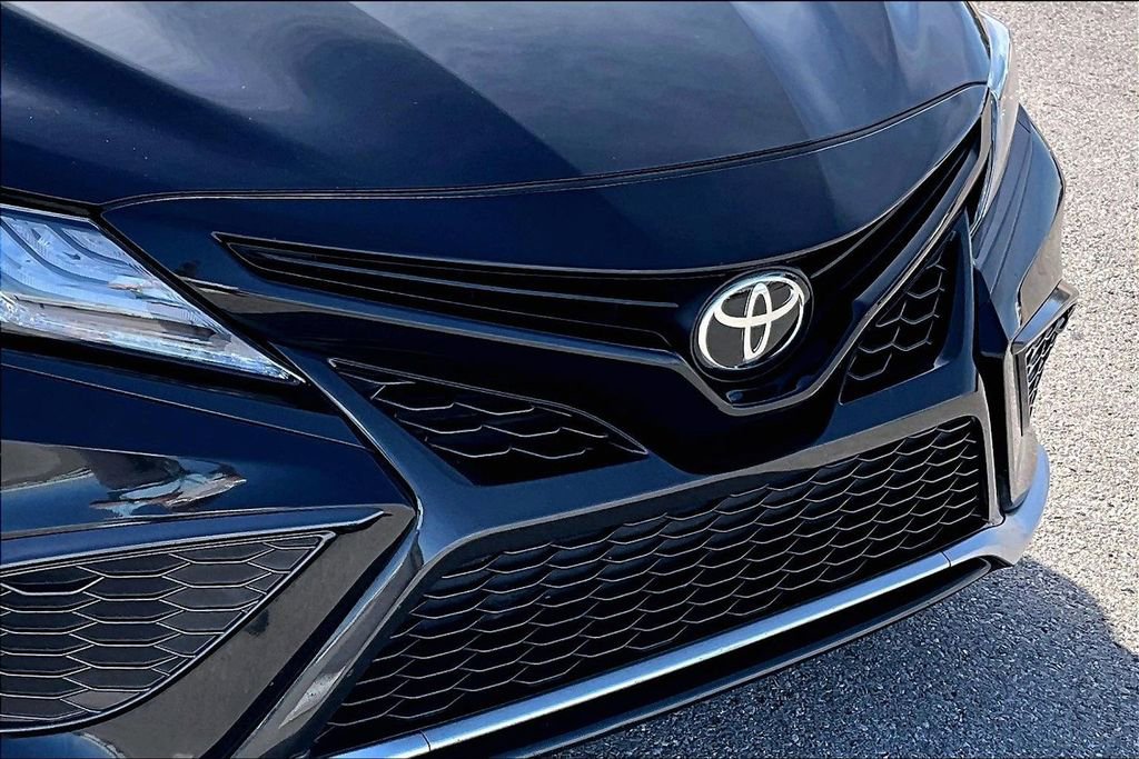 Used 2021 Toyota Camry XSE image 27