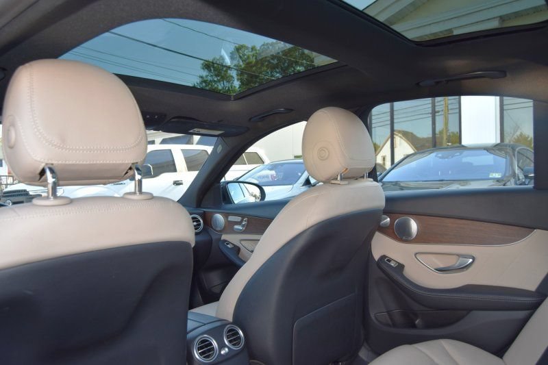 Used 2020 Mercedes-Benz C 300 4MATIC Sedan image 35