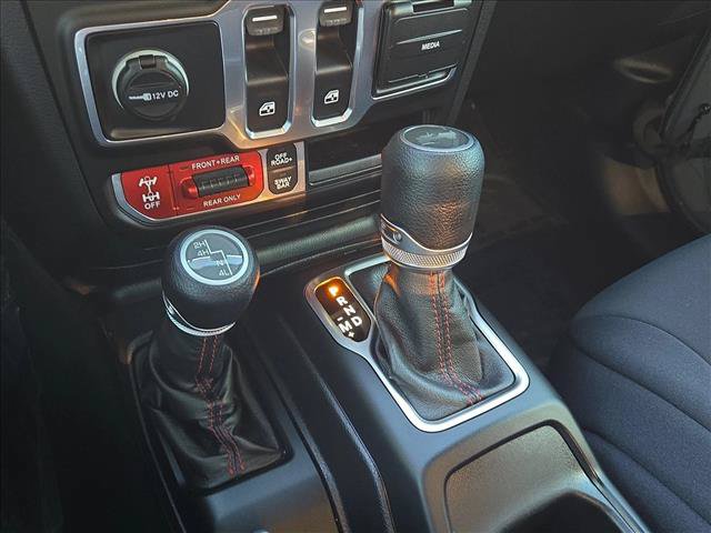 Used 2021 Jeep Wrangler Rubicon AWD/4WD image 12