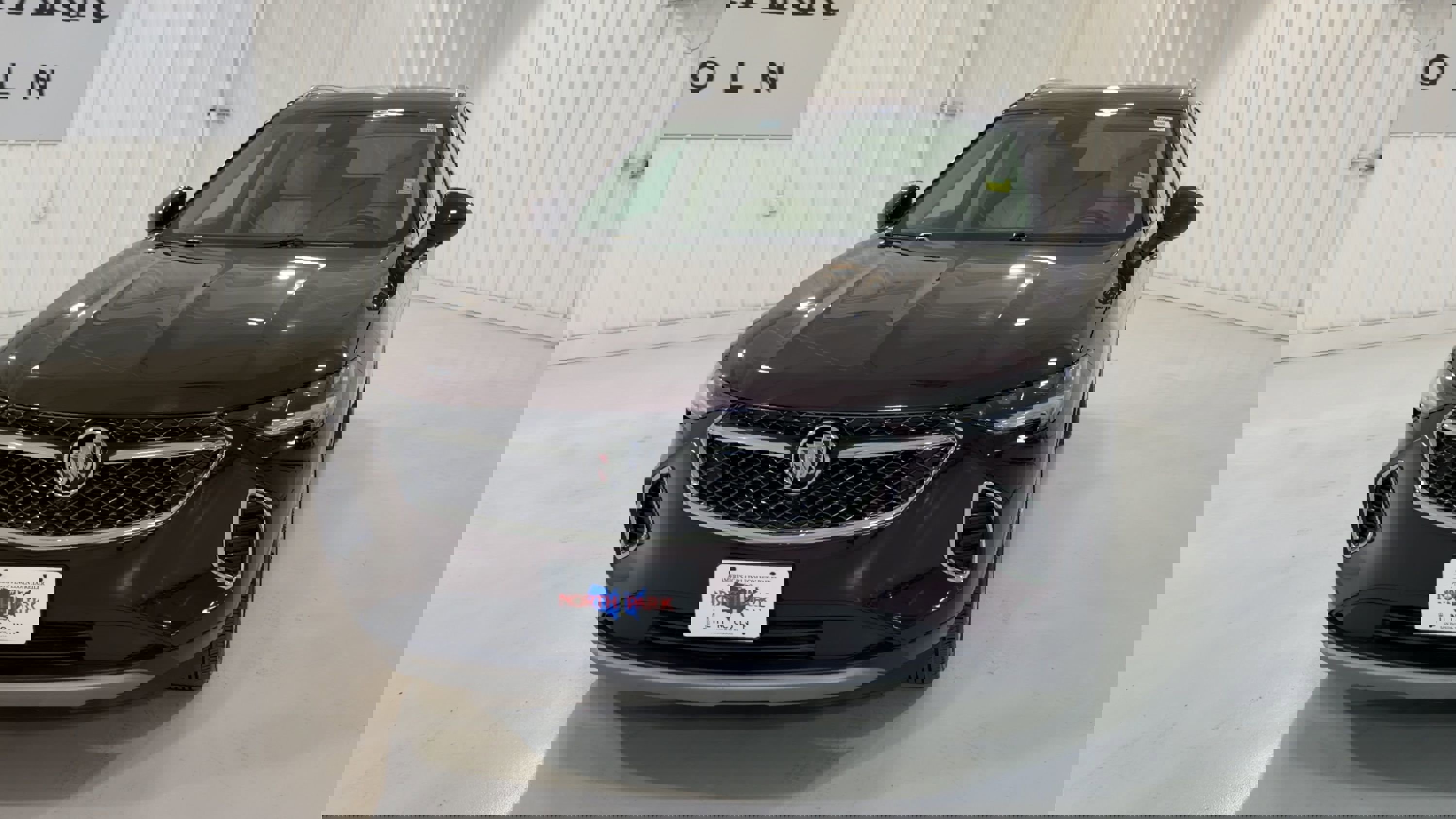 Used 2023 Buick Envision Avenir image 4
