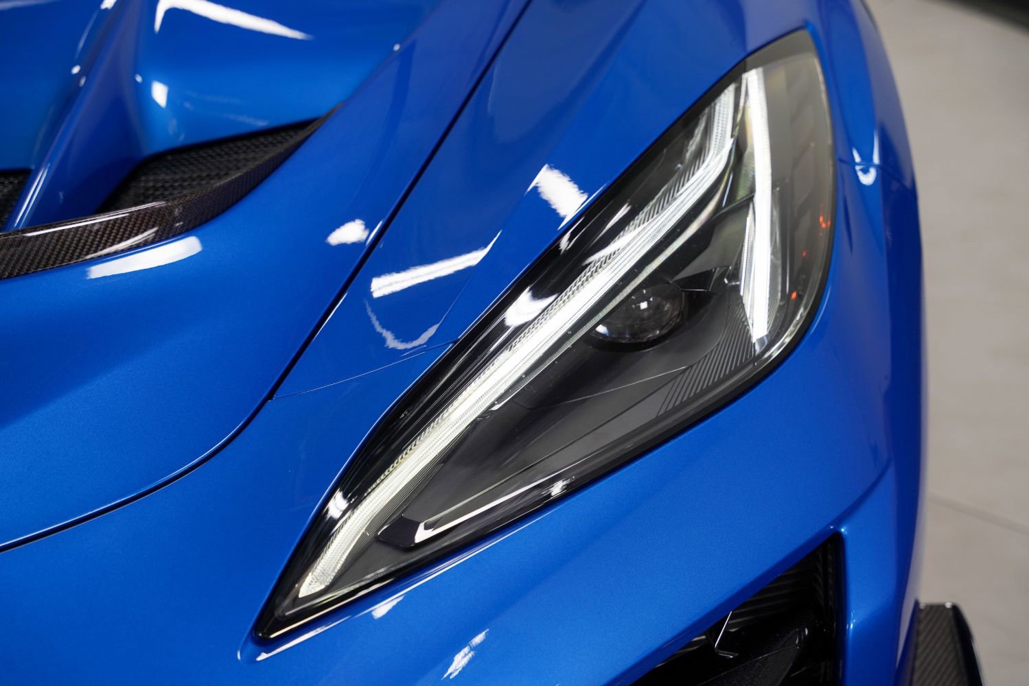 Used 2026 Chevrolet Corvette ZR1 w/ ZR1 Carbon Fiber Aero Package RWD image 16