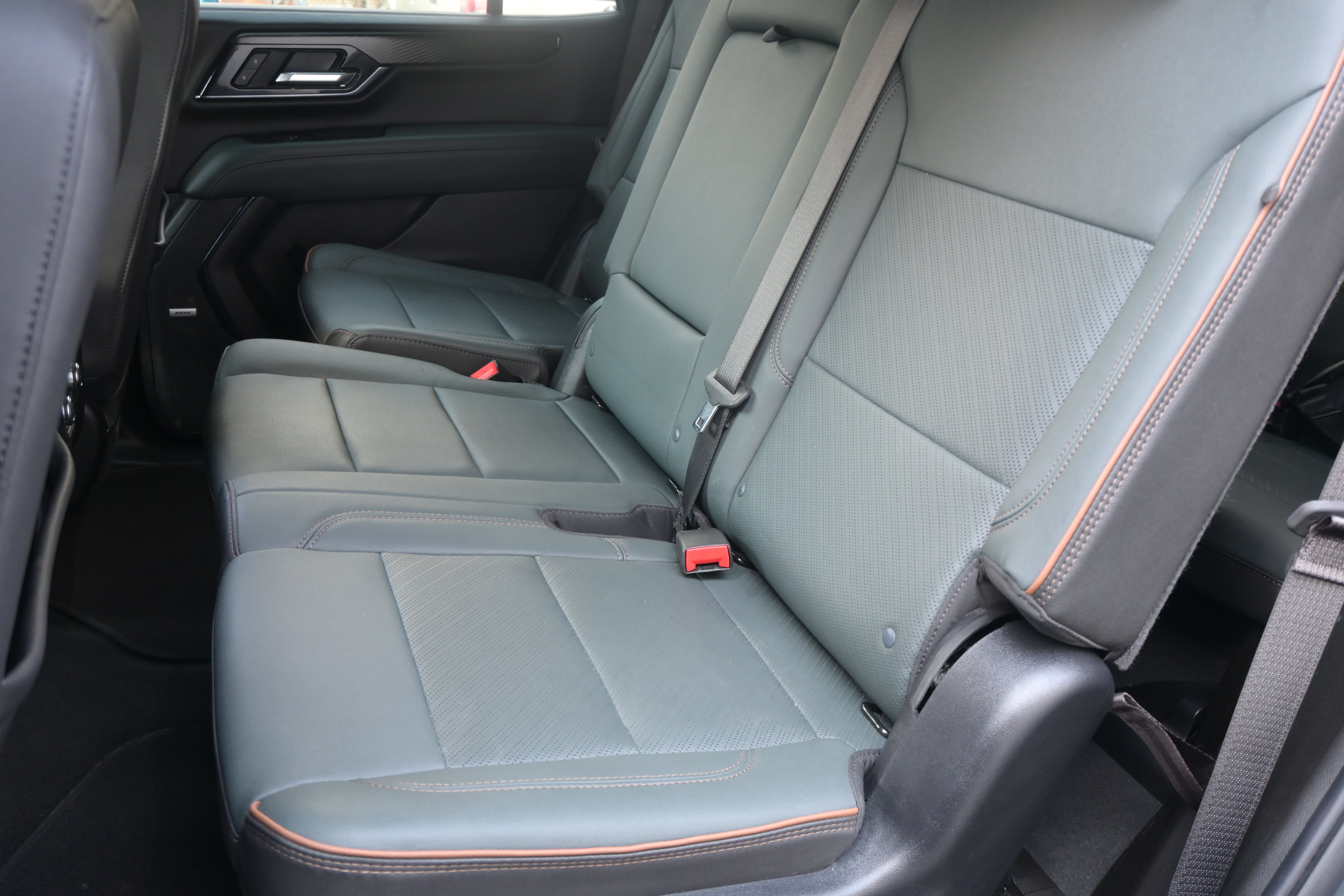 Used 2026 GMC Yukon AT4 AWD/4WD image 31