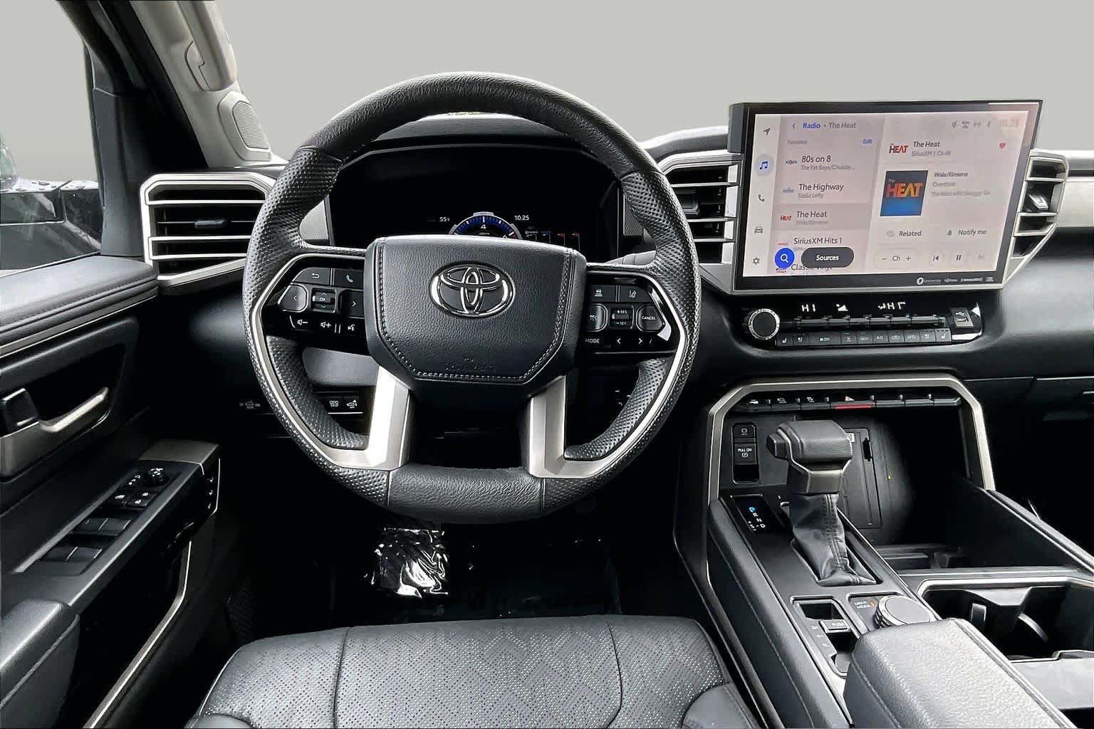 Used 2024 Toyota Tundra Limited AWD/4WD image 6