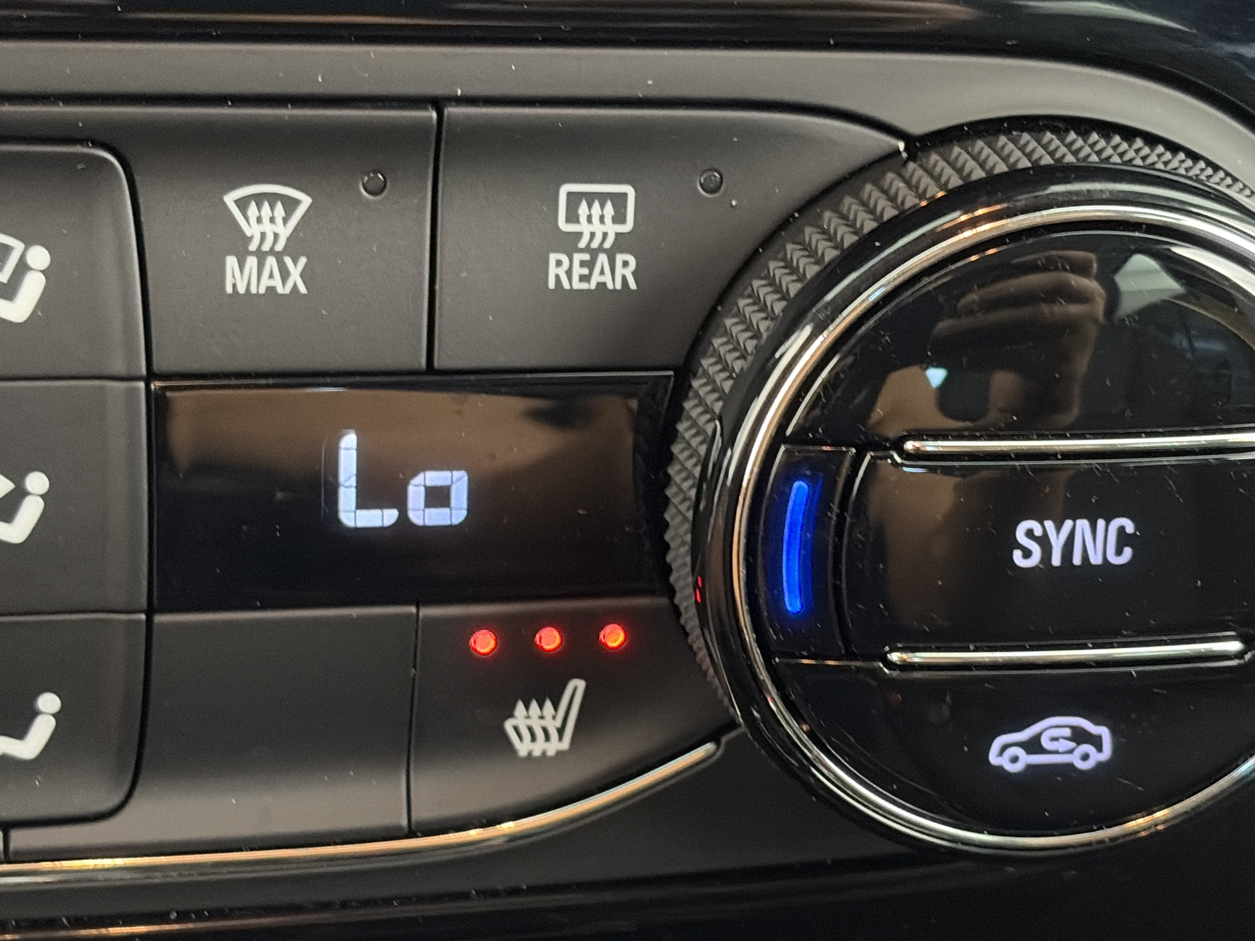 Certified 2023 Buick Encore GX Select w/ Sport Touring Package FWD image 24