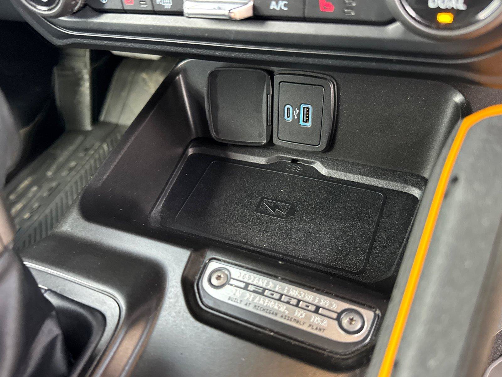 Certified 2022 Ford Bronco Badlands AWD/4WD image 16