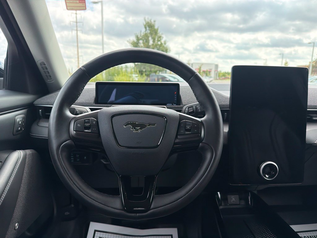 Used 2022 Ford Mustang Mach-E Premium AWD/4WD image 22