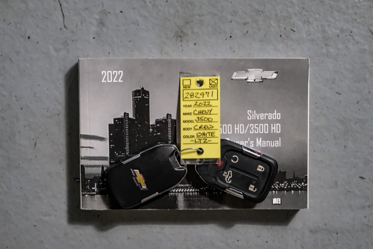 Used 2022 Chevrolet Silverado 3500 LTZ w/ LTZ Plus Package AWD/4WD image 60