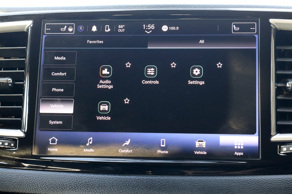 Used 2023 Chrysler Pacifica Touring-L image 24