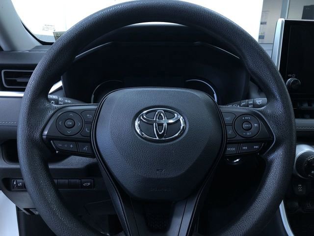 Certified 2025 Toyota RAV4 XLE w/ Convenience Package image 24