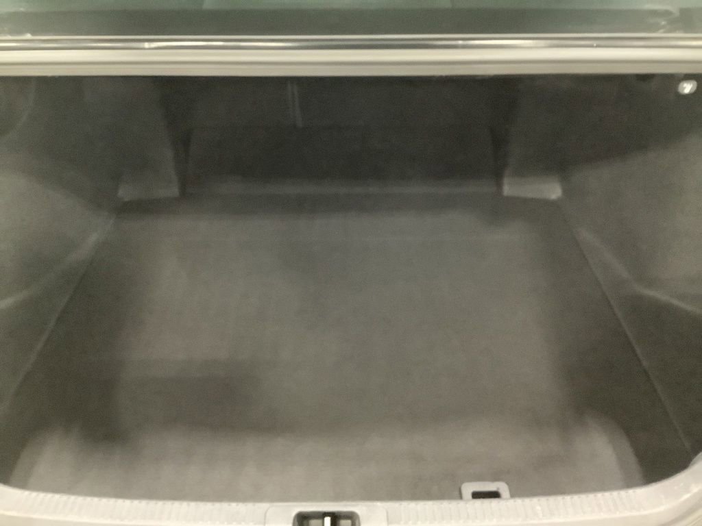 Used 2021 Toyota Camry XSE image 23