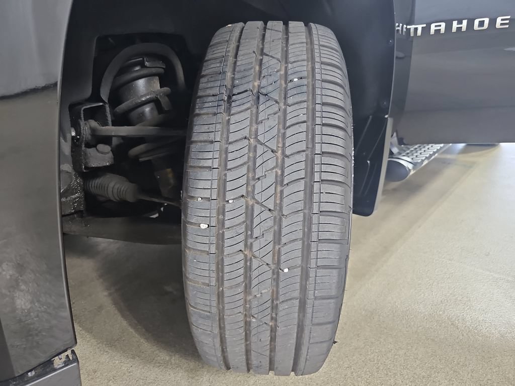 Certified 2019 Chevrolet Tahoe LS w/ Enhanced Driver Alert Package AWD/4WD image 38