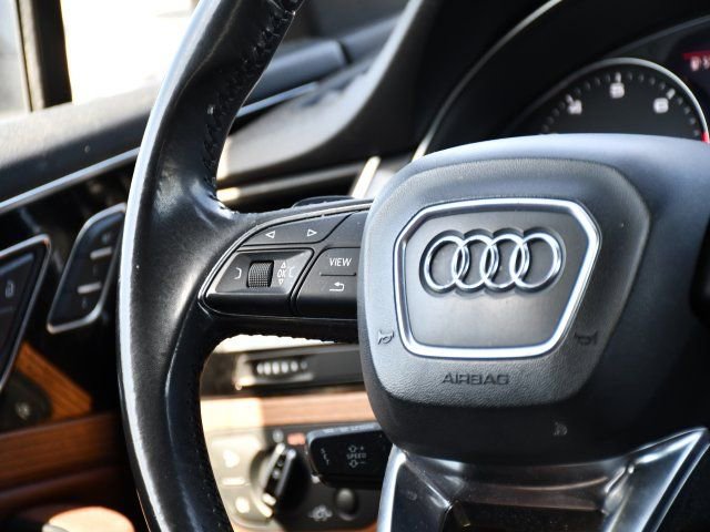 Used 2017 Audi Q7 2.0T Premium AWD/4WD image 24