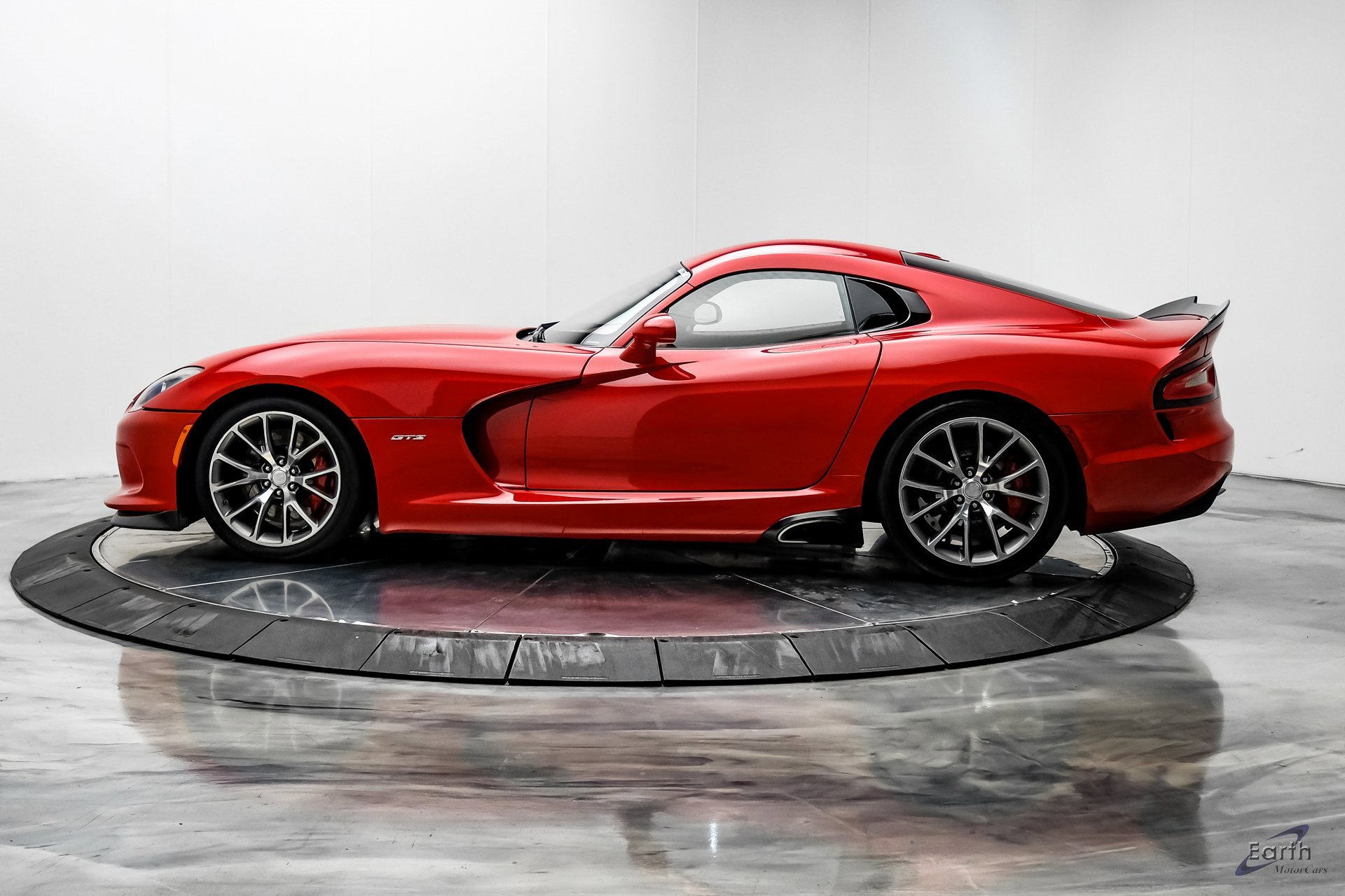 Used 2014 SRT Viper GTS w/ GTS Laguna Interior Package image 5
