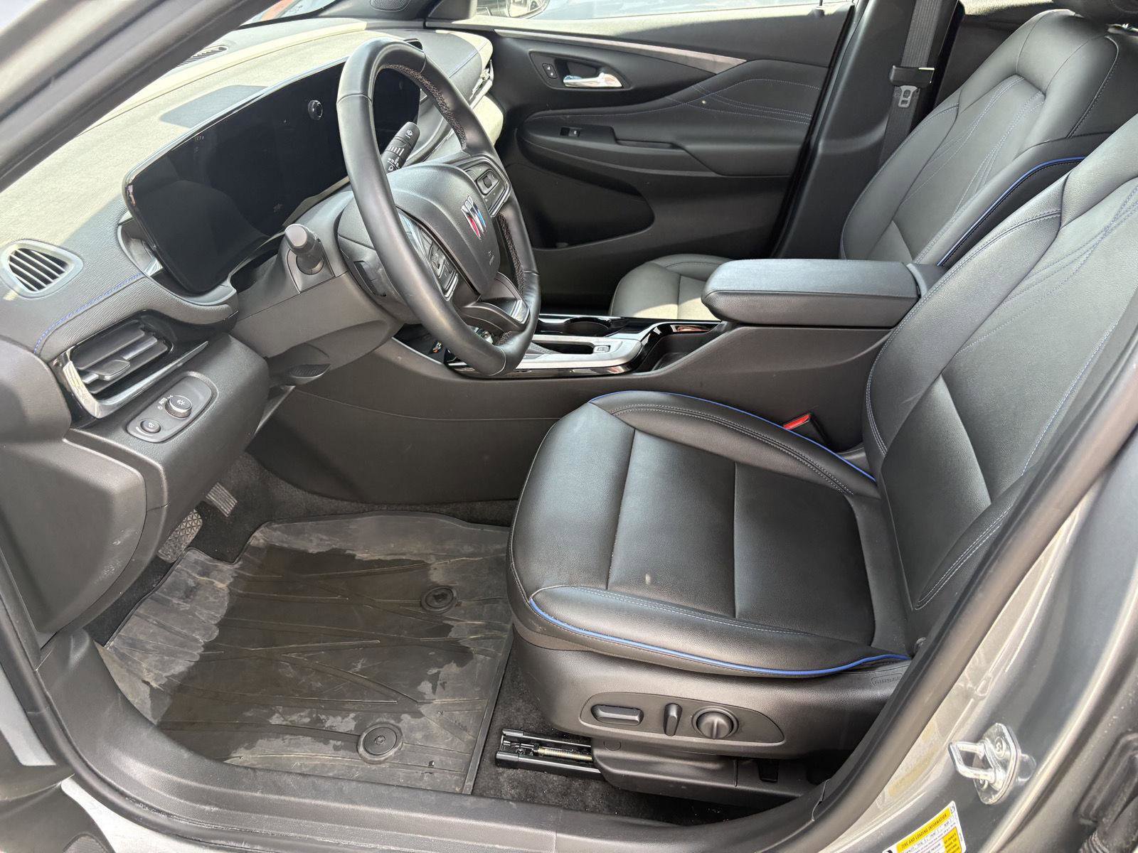 Used 2024 Buick Envista Sport Touring w/ Convenience I Package image 4