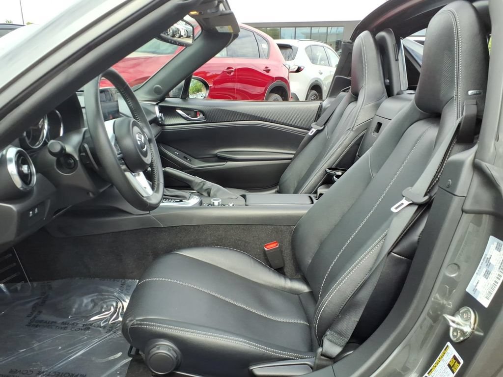 Certified 2021 MAZDA MX-5 Miata RF Grand Touring RWD image 5