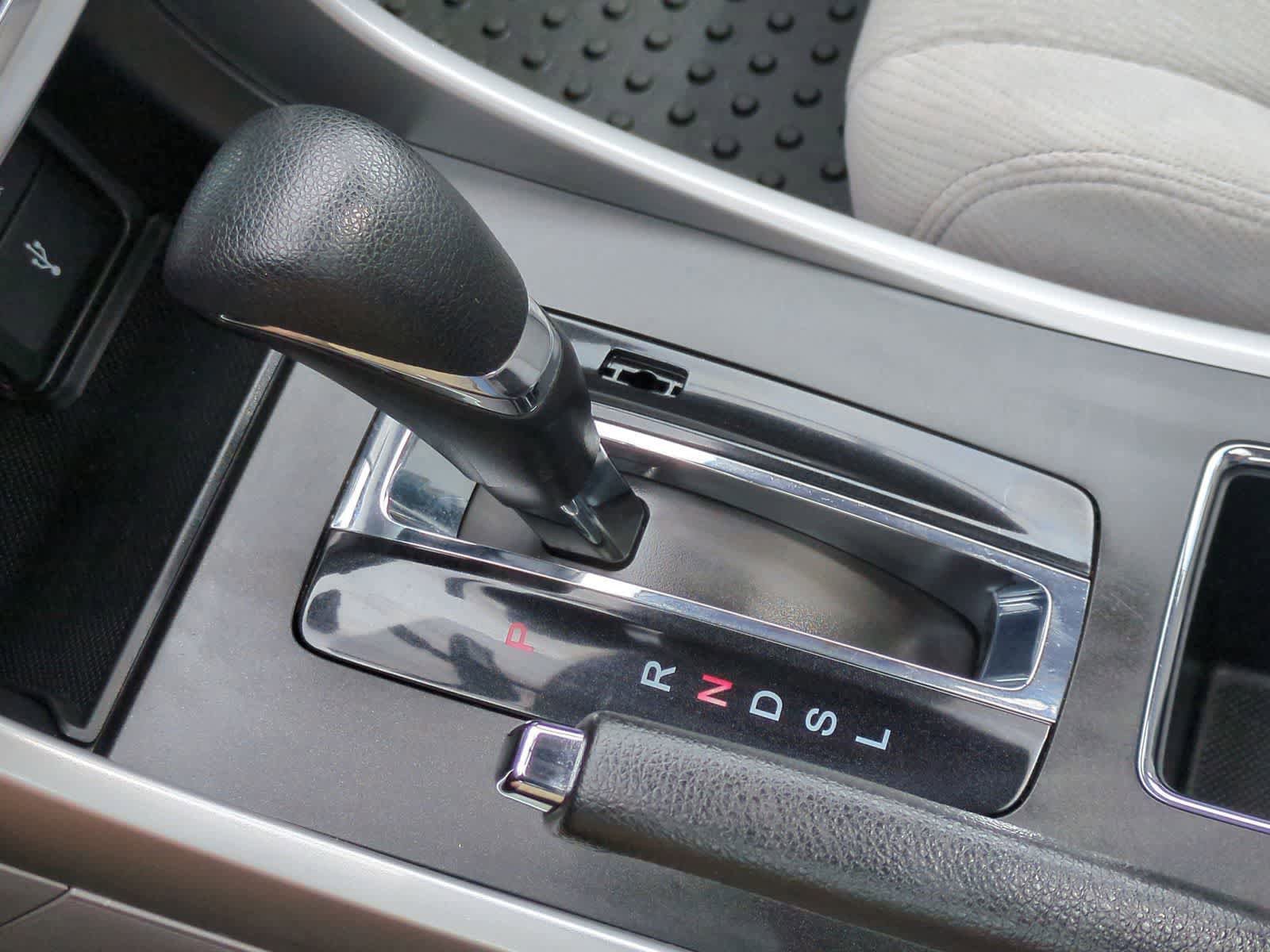 Used 2015 Honda Accord EX image 34