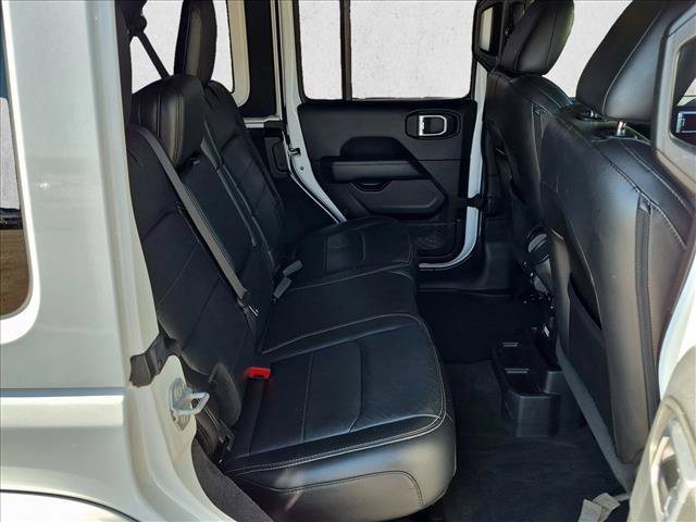 Used 2019 Jeep Wrangler Unlimited Sahara AWD/4WD image 18