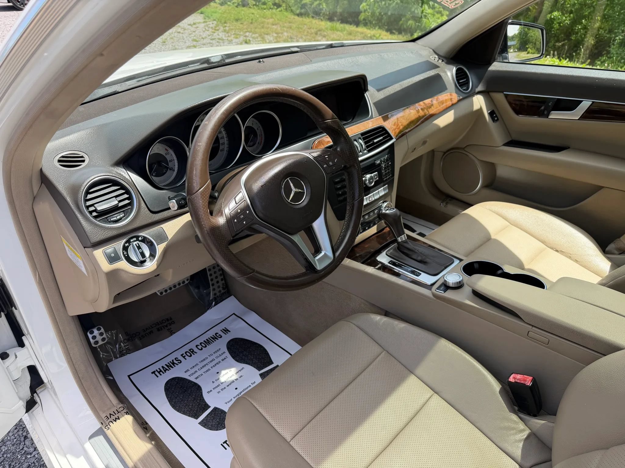 Used 2013 Mercedes-Benz C 250 Sedan image 15