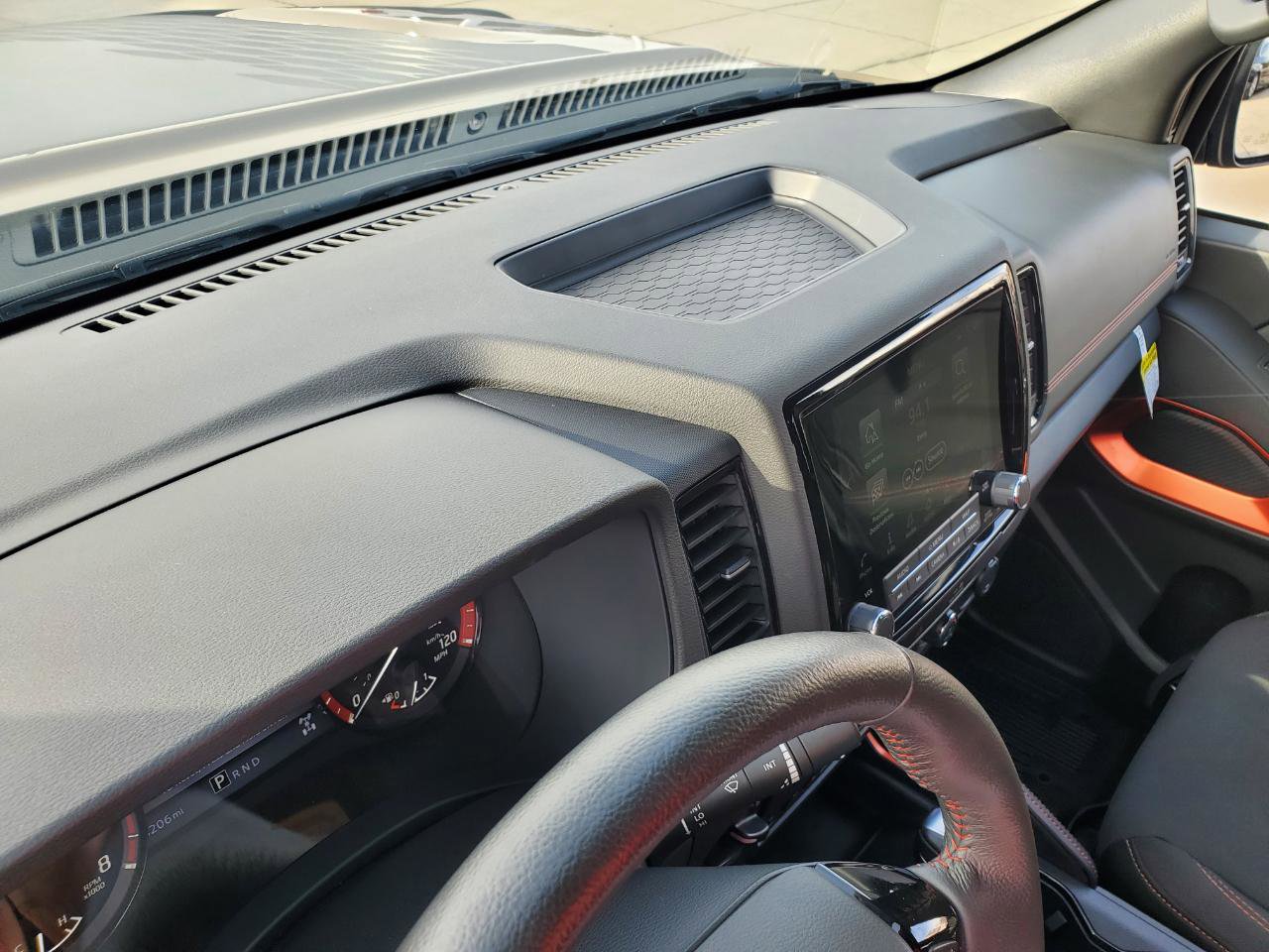 Used 2022 Nissan Frontier PRO-4X image 24