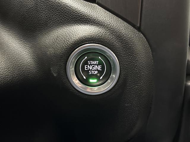 Used 2022 GMC Sierra 2500 AT4 w/ AT4 Premium Plus Package AWD/4WD image 24