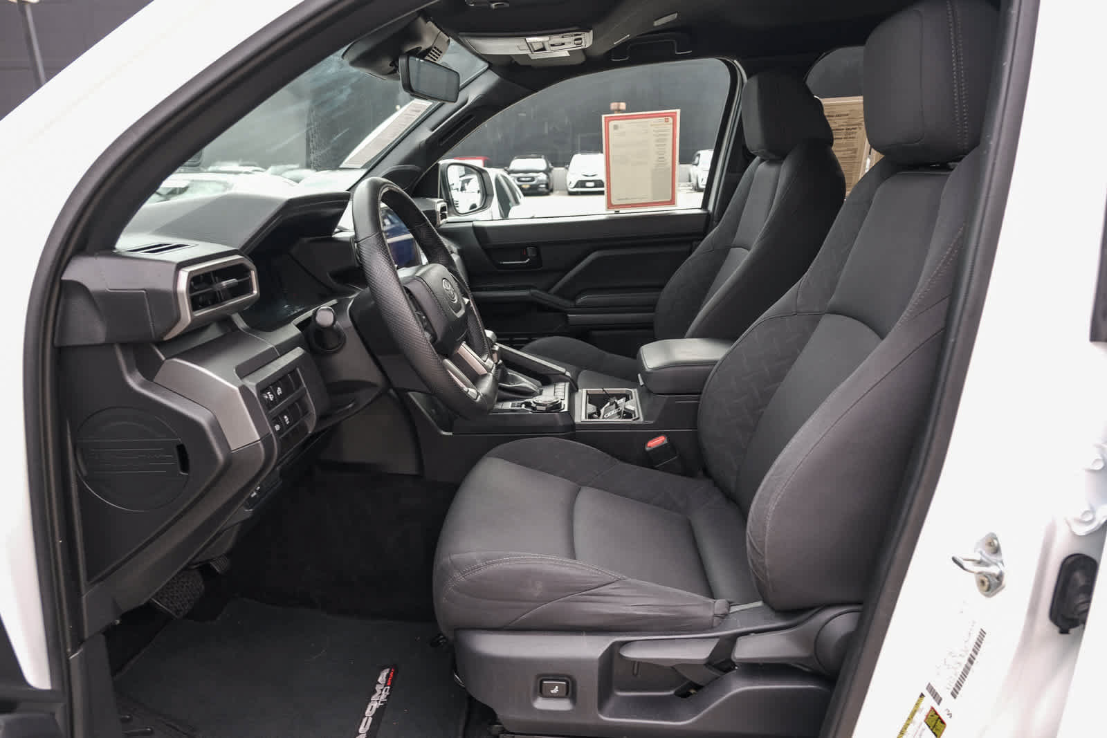 Certified 2024 Toyota Tacoma SR5 AWD/4WD image 20