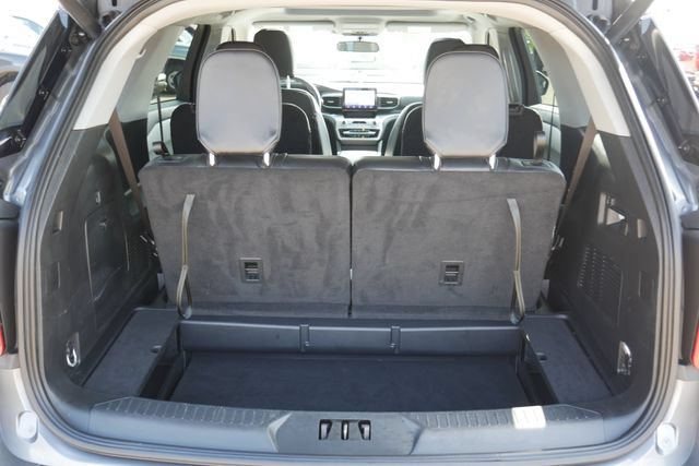 Used 2023 Ford Explorer XLT w/ Equipment Group 202A AWD/4WD image 11