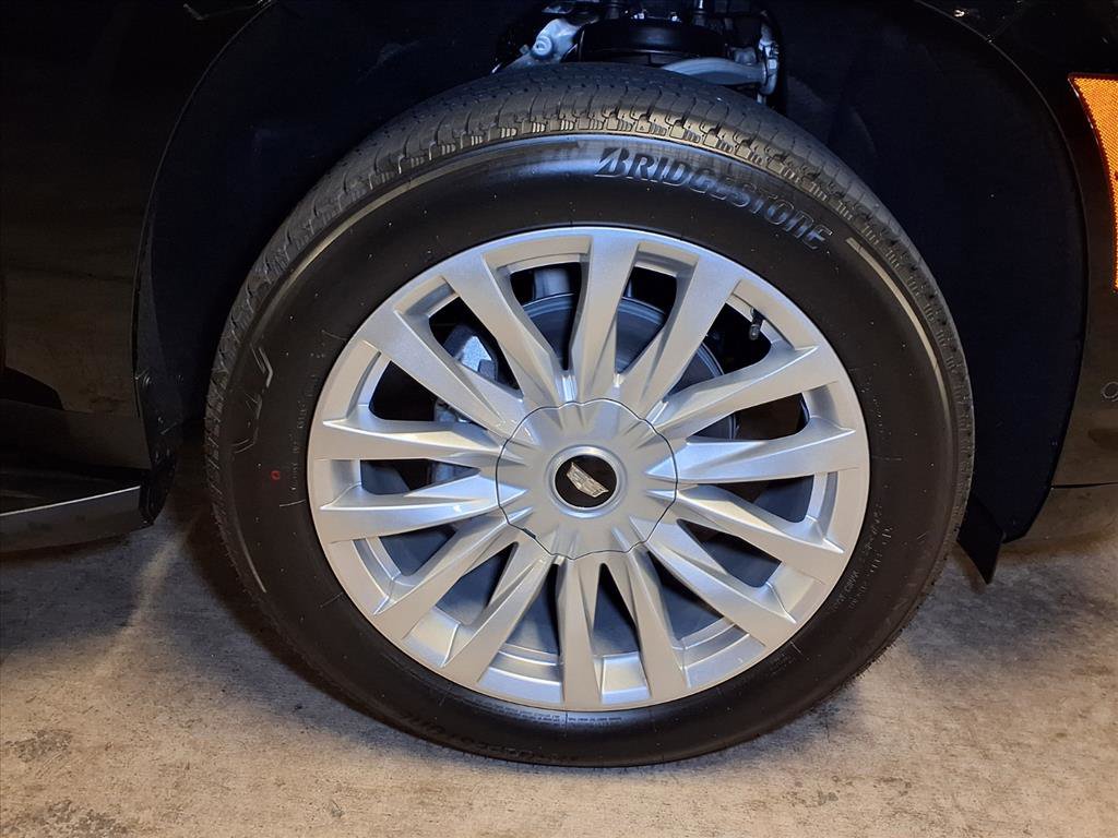 Used 2026 Cadillac Escalade 4WD image 5