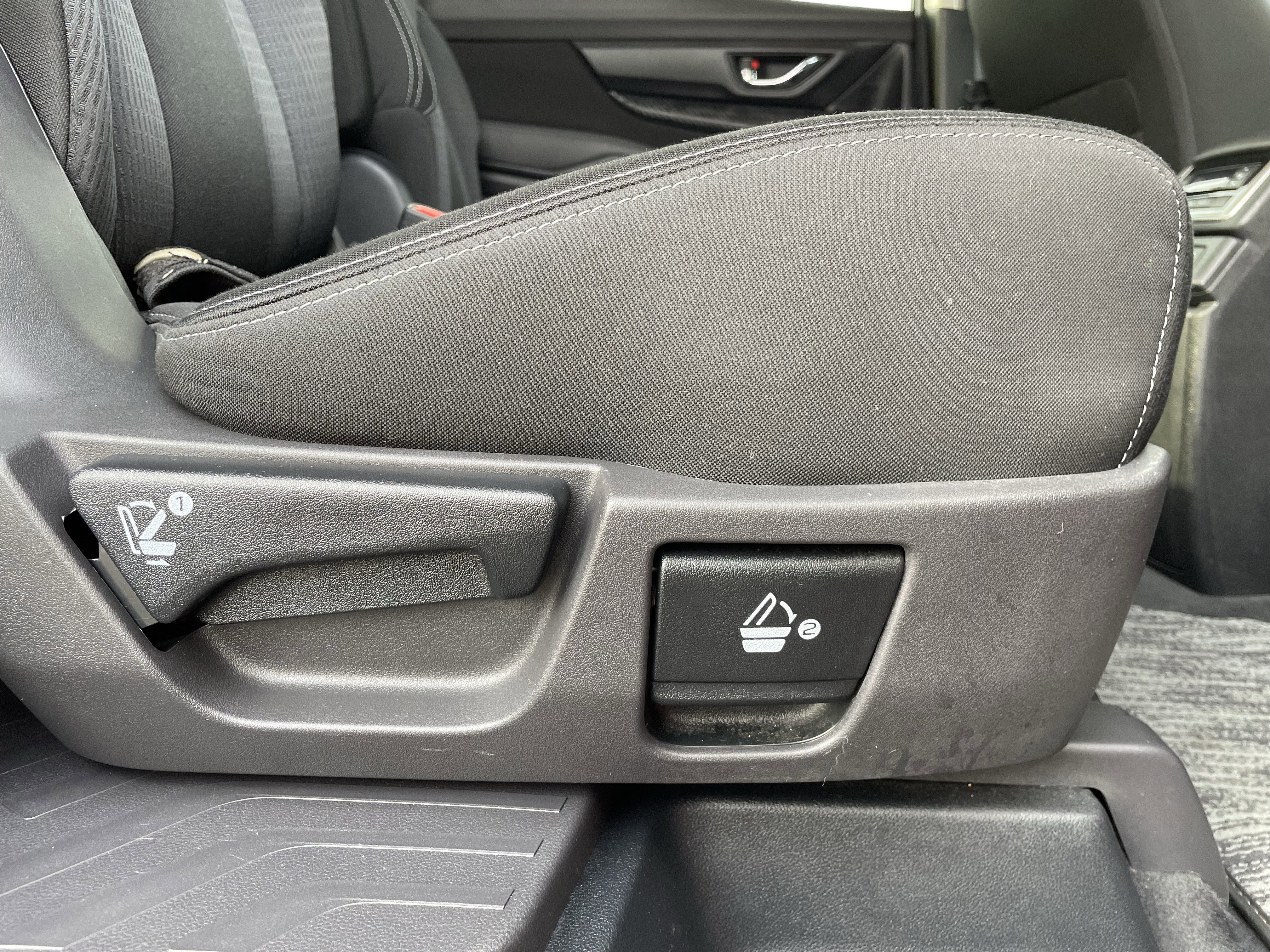 Used 2024 Subaru Ascent Premium w/ Convenience Package image 38