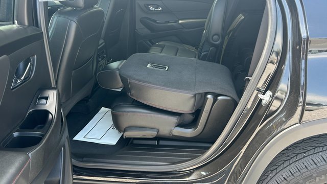 Certified 2023 Chevrolet Traverse RS image 31