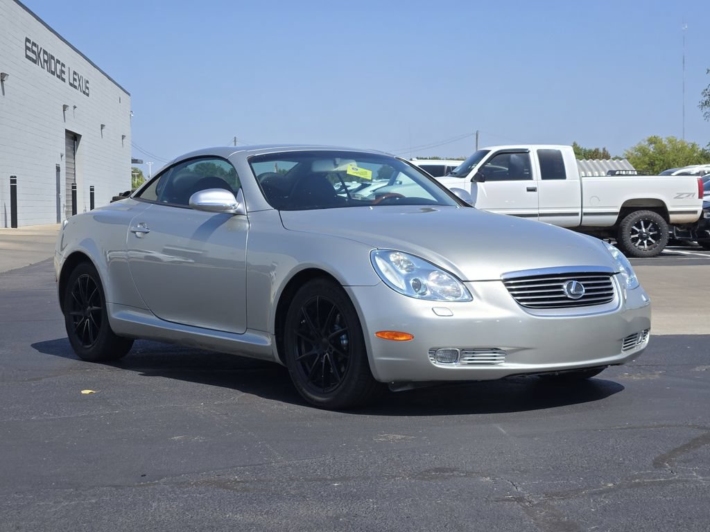 Used 2004 Lexus SC 430 Convertible w/ Preferred Accessory Pkg RWD image 3