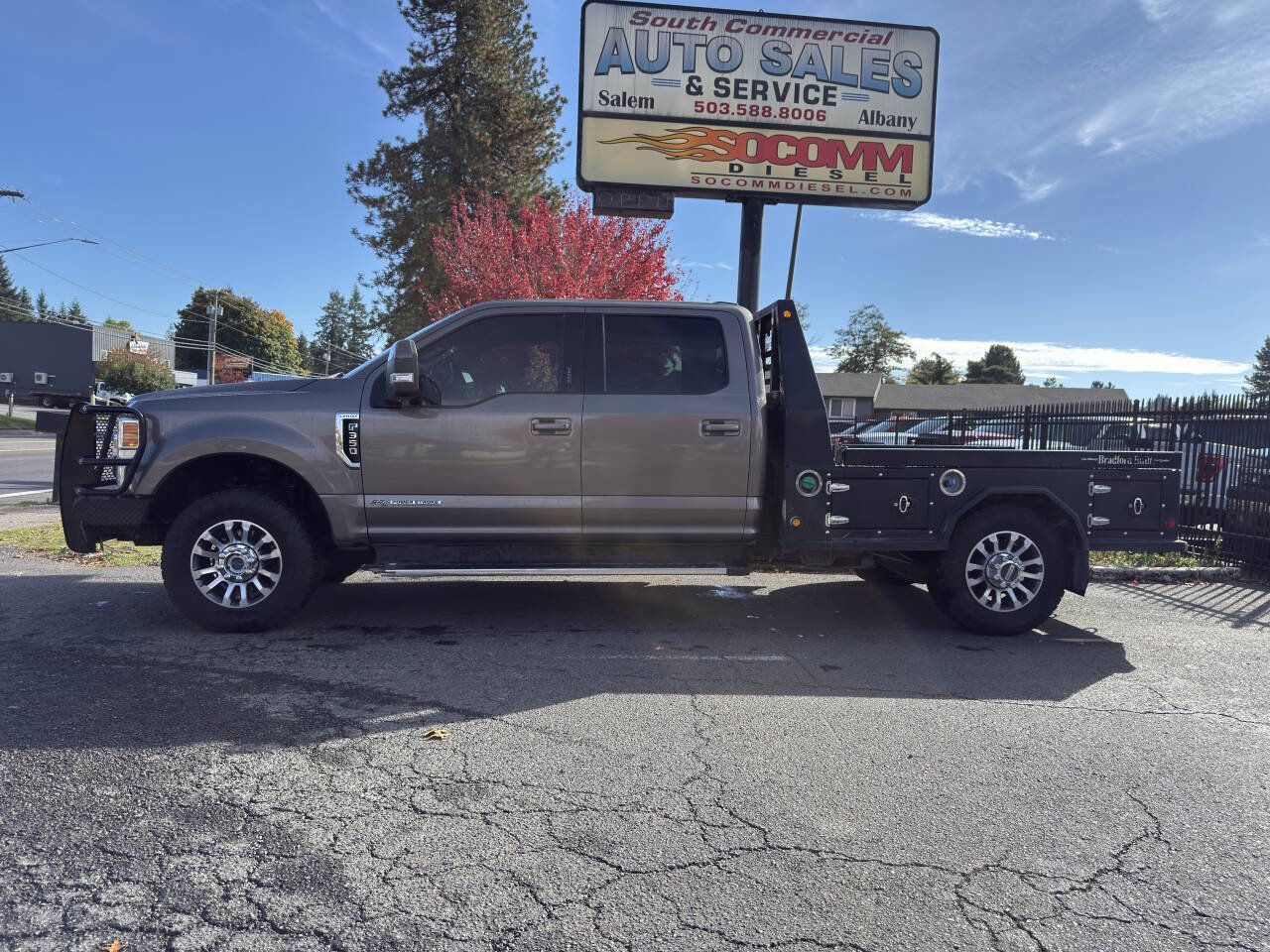 Used 2022 Ford F350 Lariat w/ Lariat Value Package image 4