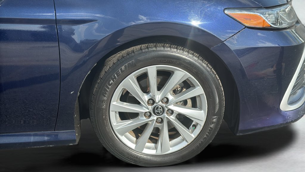 Used 2021 Toyota Camry LE FWD image 11