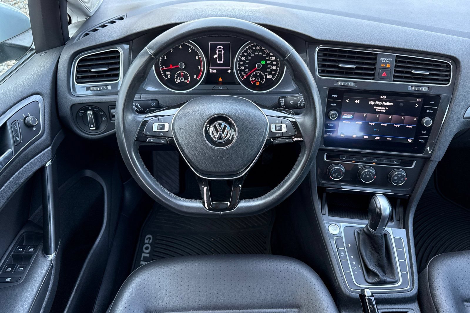 Used 2019 Volkswagen Golf S FWD image 14