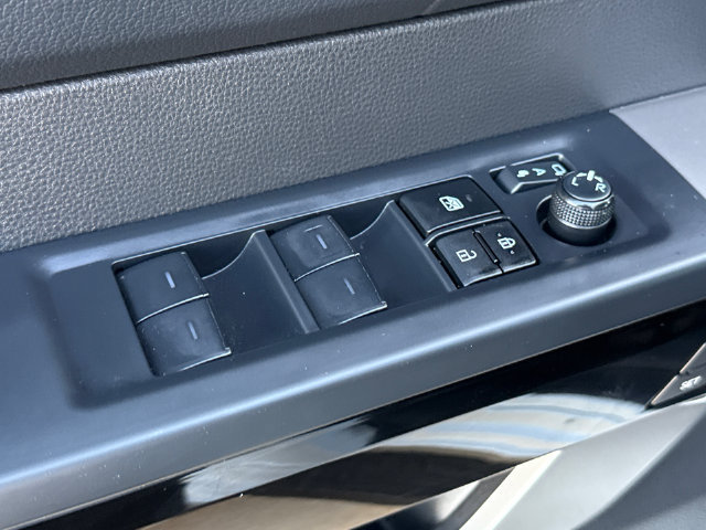 Used 2024 Toyota Tundra Limited AWD/4WD image 21