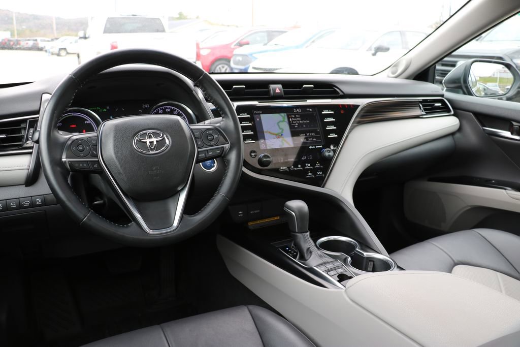 Used 2019 Toyota Camry XLE w/ Driver Assist Package FWD image 23
