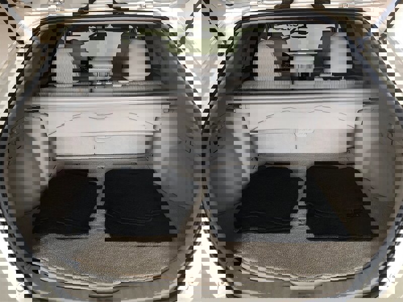 Used 2015 Toyota Venza LE image 11