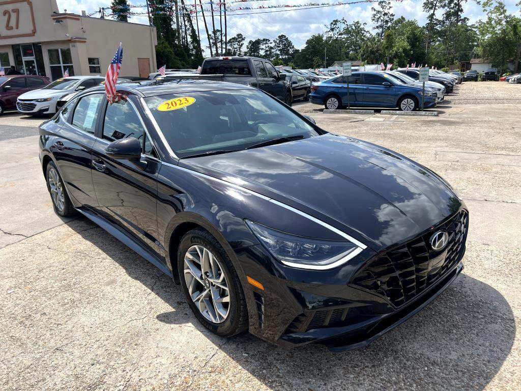 Used 2023 Hyundai Sonata SEL image 3