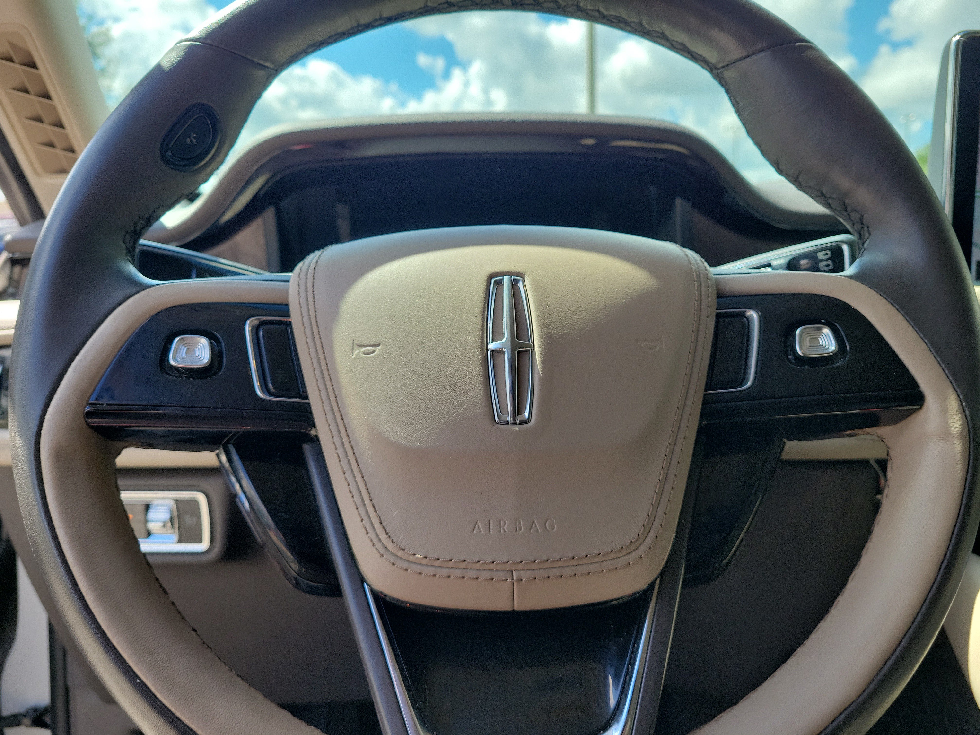 Used 2023 Lincoln Aviator Reserve w/ Elements Package Plus RWD image 22