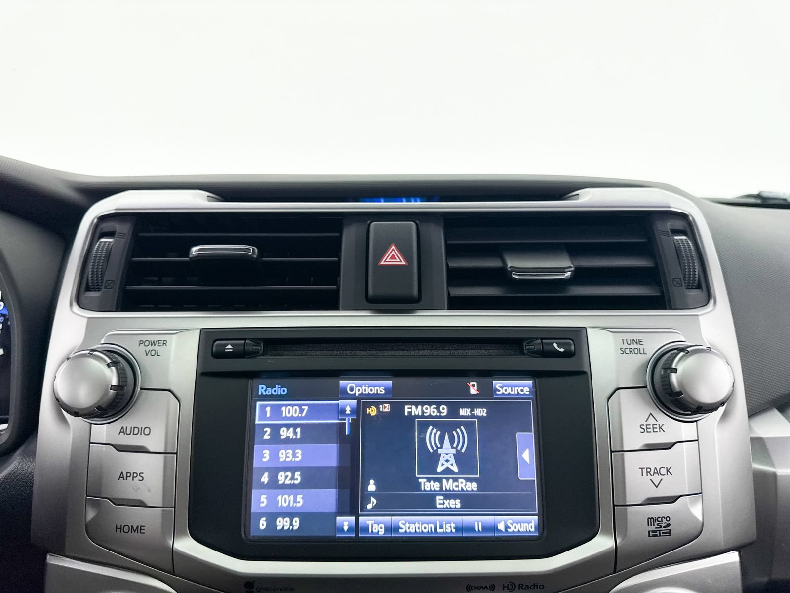 Used 2018 Toyota 4Runner SR5 Premium AWD/4WD image 23