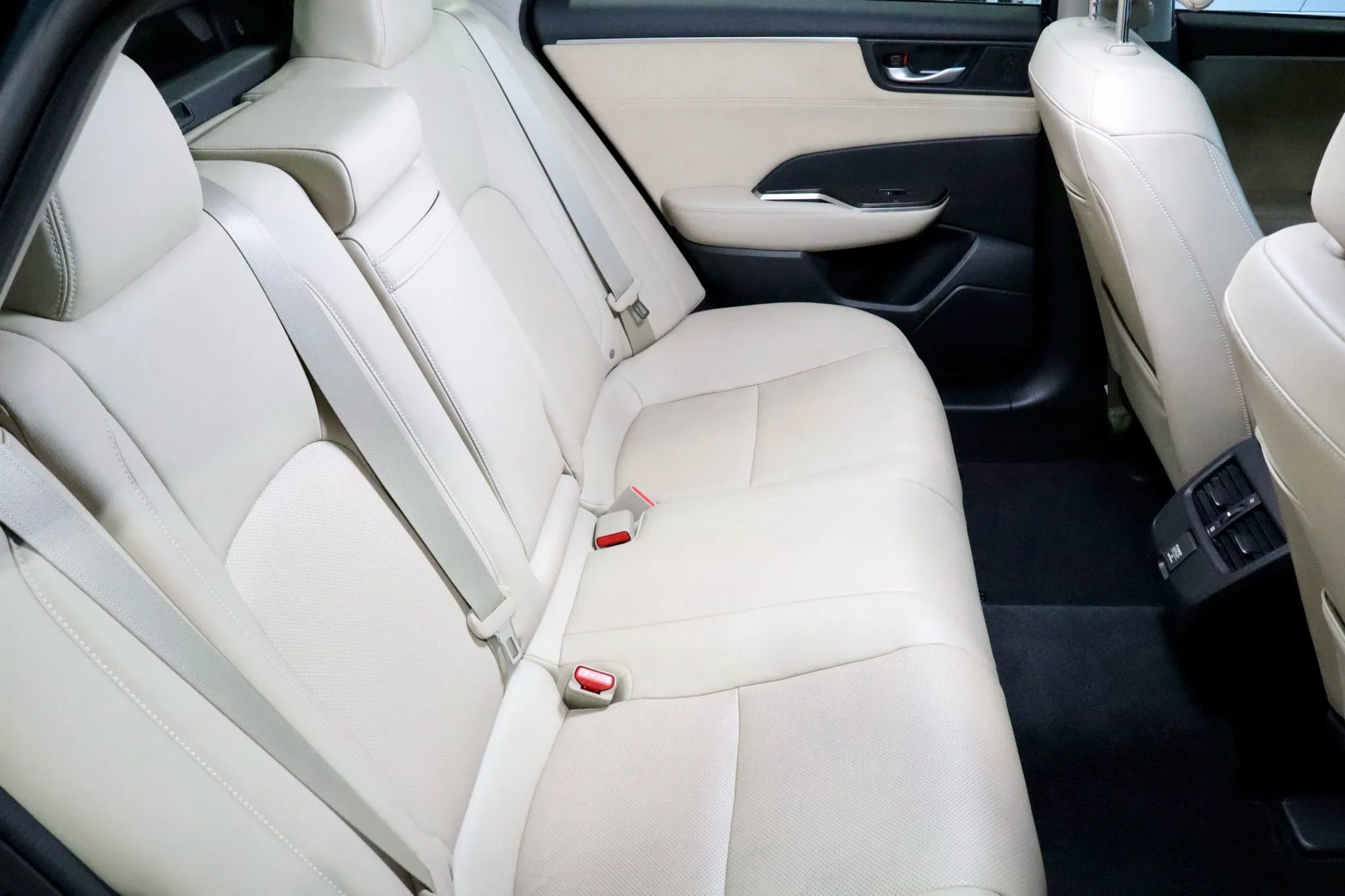 Used 2018 Honda Clarity Touring image 13