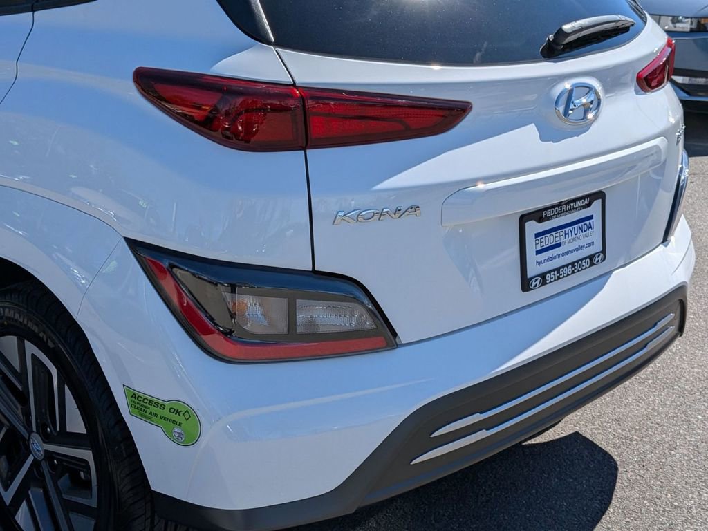 Certified 2023 Hyundai Kona SE w/ Cargo Package image 11